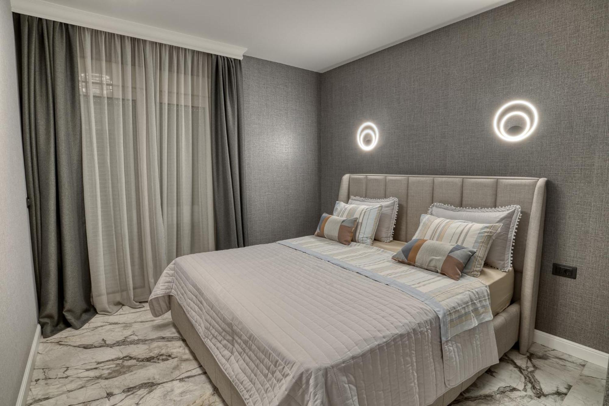 Ap Royal Oak - 2 Bedroom Apartment In بودفا المظهر الخارجي الصورة