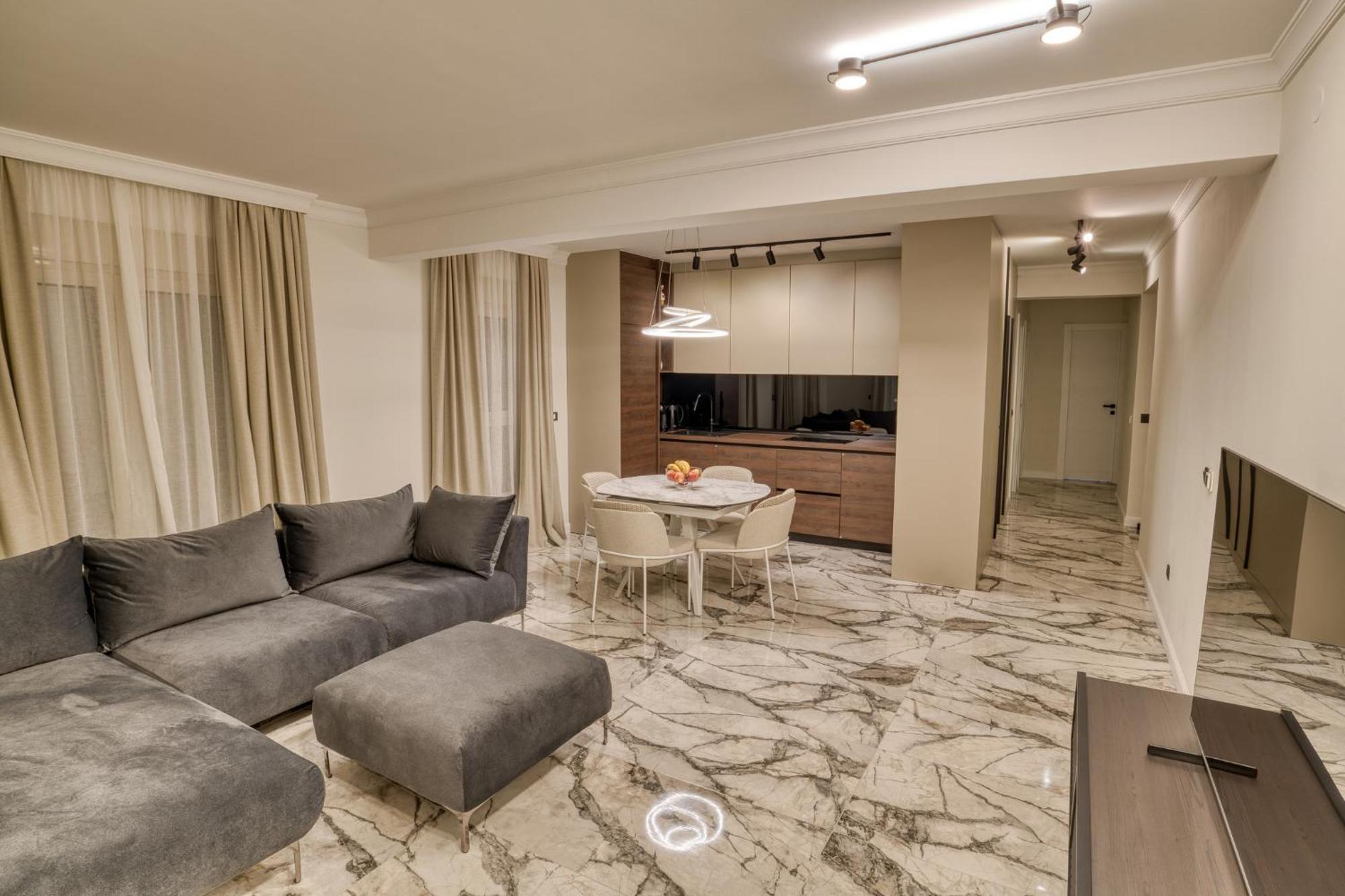 Ap Royal Oak - 2 Bedroom Apartment In بودفا المظهر الخارجي الصورة