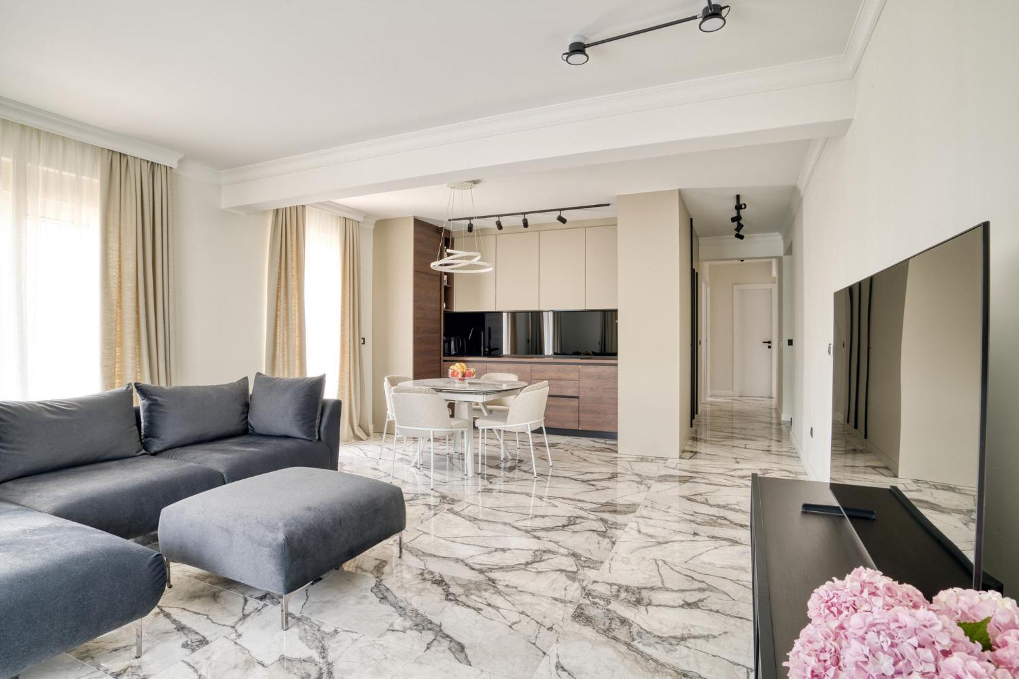 Ap Royal Oak - 2 Bedroom Apartment In بودفا المظهر الخارجي الصورة