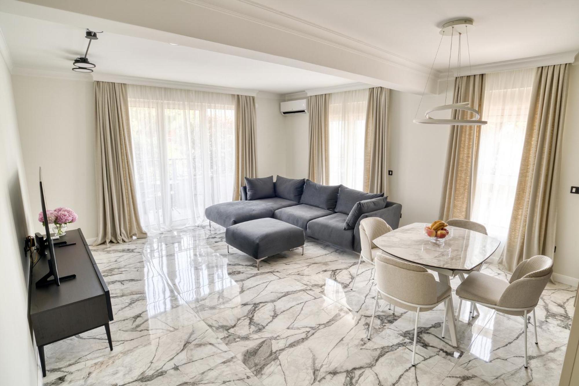Ap Royal Oak - 2 Bedroom Apartment In بودفا المظهر الخارجي الصورة