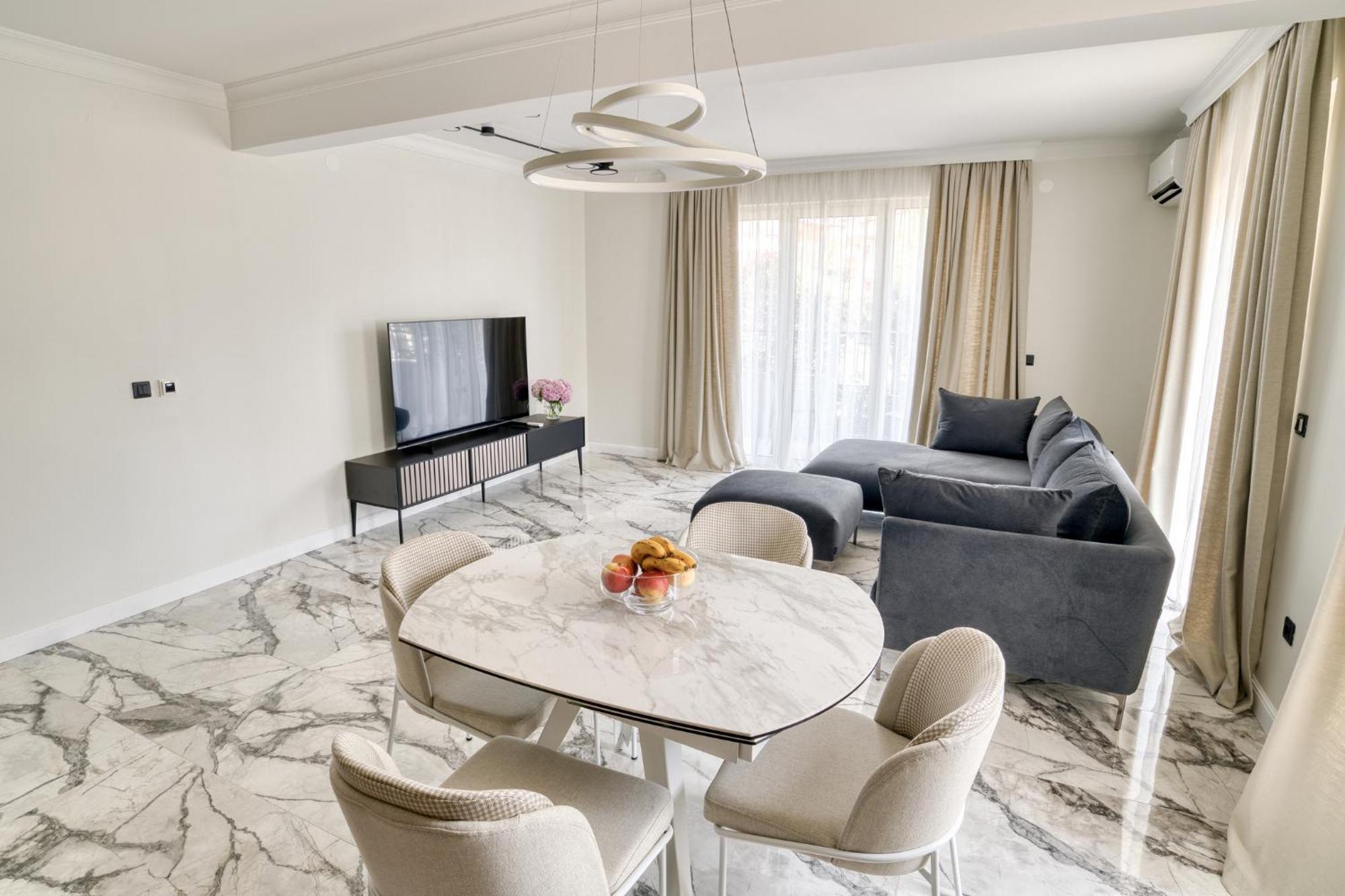 Ap Royal Oak - 2 Bedroom Apartment In بودفا المظهر الخارجي الصورة