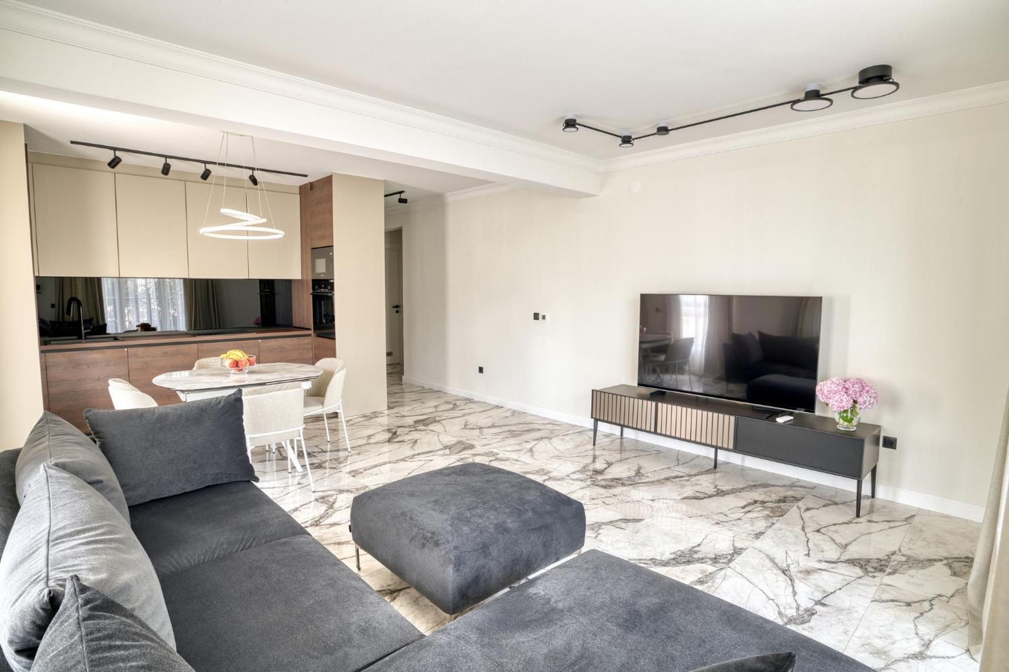 Ap Royal Oak - 2 Bedroom Apartment In بودفا المظهر الخارجي الصورة